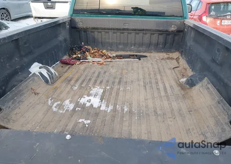 2018 Chevrolet Silverado 1500 Wt z USA, uszkodzony, nr VIN 1GCNKNEH9JZ336948